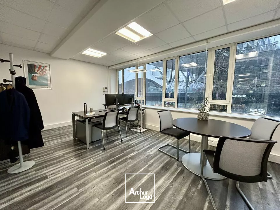 BUREAUX à LOUER de 220 m²