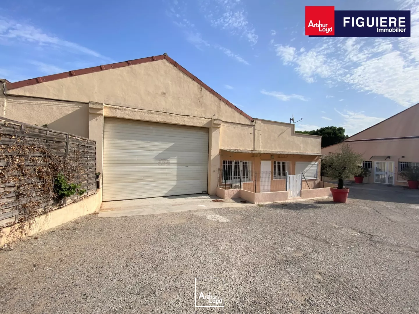 Local mixte rénové à louer en EXCLUSIVITÉ sur SAINT-VICTORET