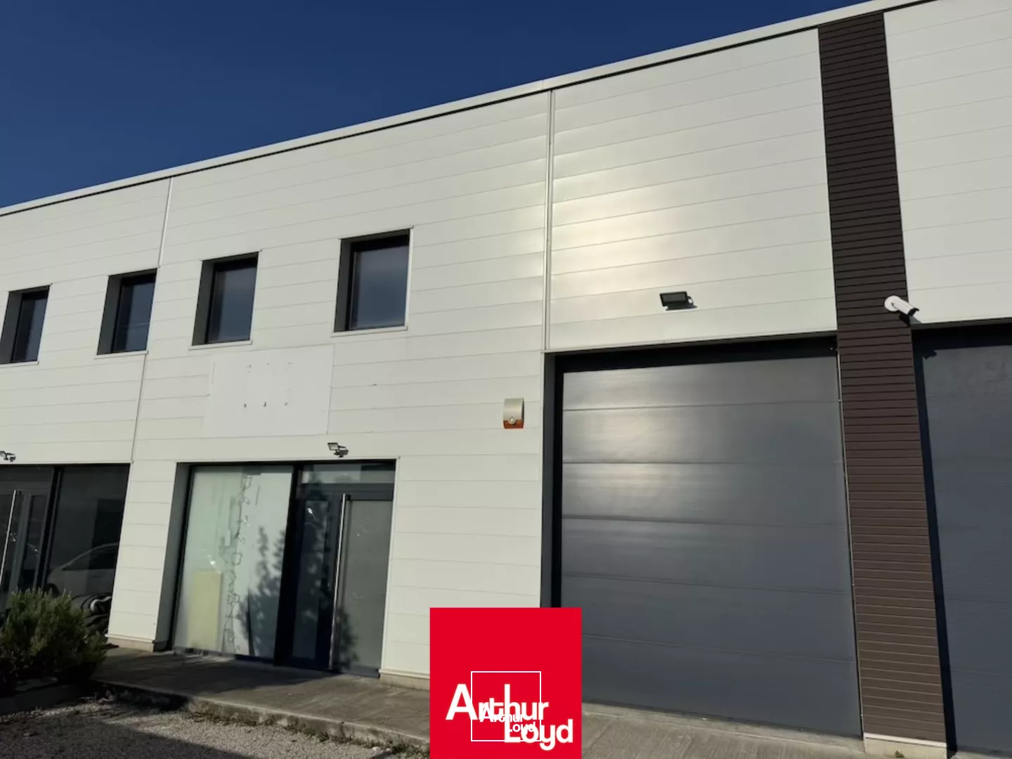 A louer - GENAY - local d'activité