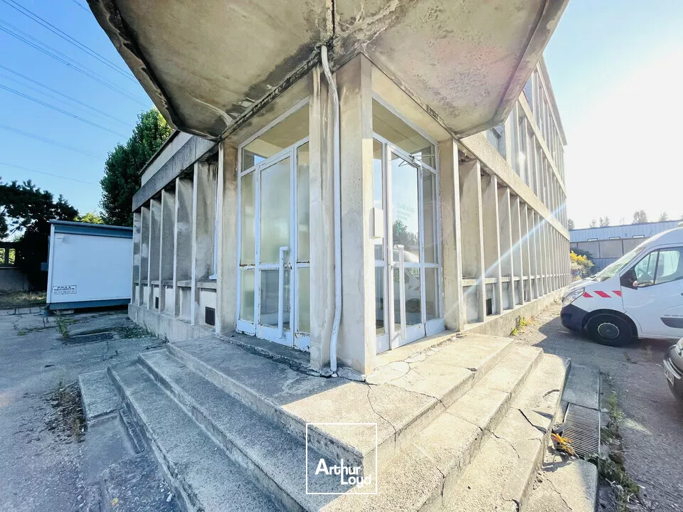 A LOUER FAIBLE CHARGE - BUREAUX D'ACCOMPAGNEMENT 8 m2 ZONE INDUSTRIELLE ET PORTUAIRE DU HAVRE 