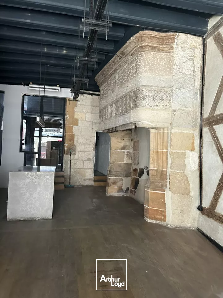 Local commercial centre ville Bourges 45m²