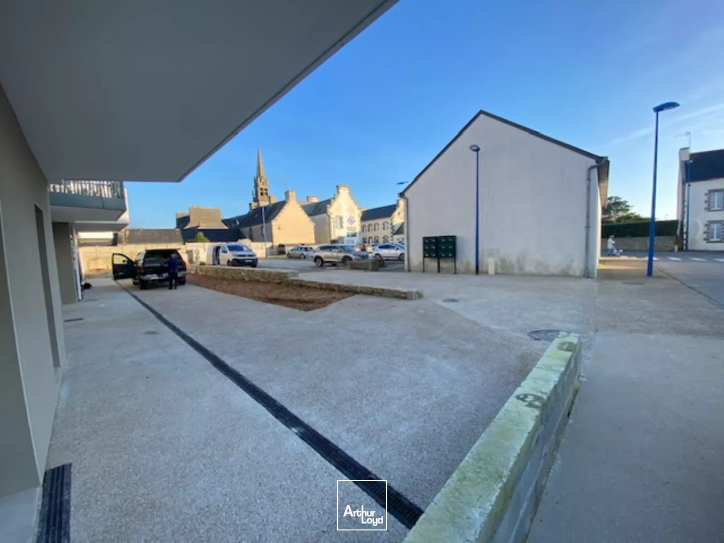 CELLULES COMMERCIALES CENTRE BOURG DE PLOUARZEL