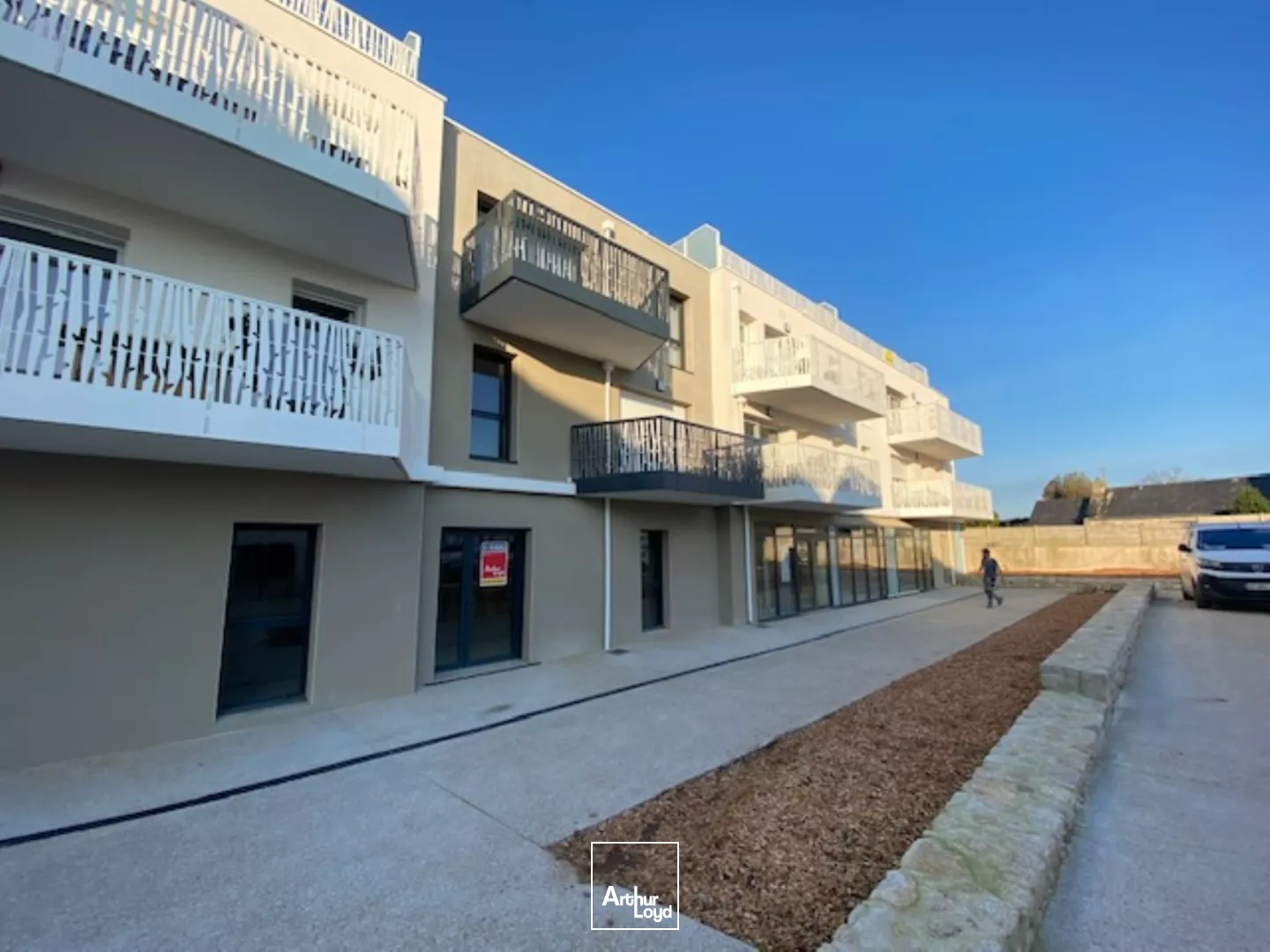 CELLULES COMMERCIALES CENTRE BOURG DE PLOUARZEL