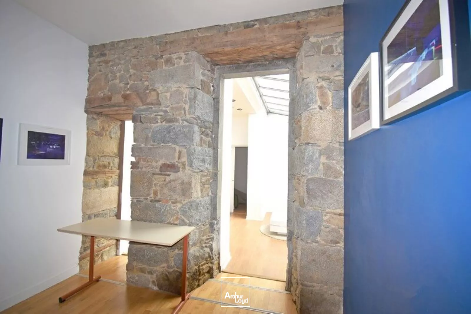 LOCAUX COMMERCIAUX A LOUER 107 M² UTILE SAINT BRIEUC HYPER CENTRE VILLE