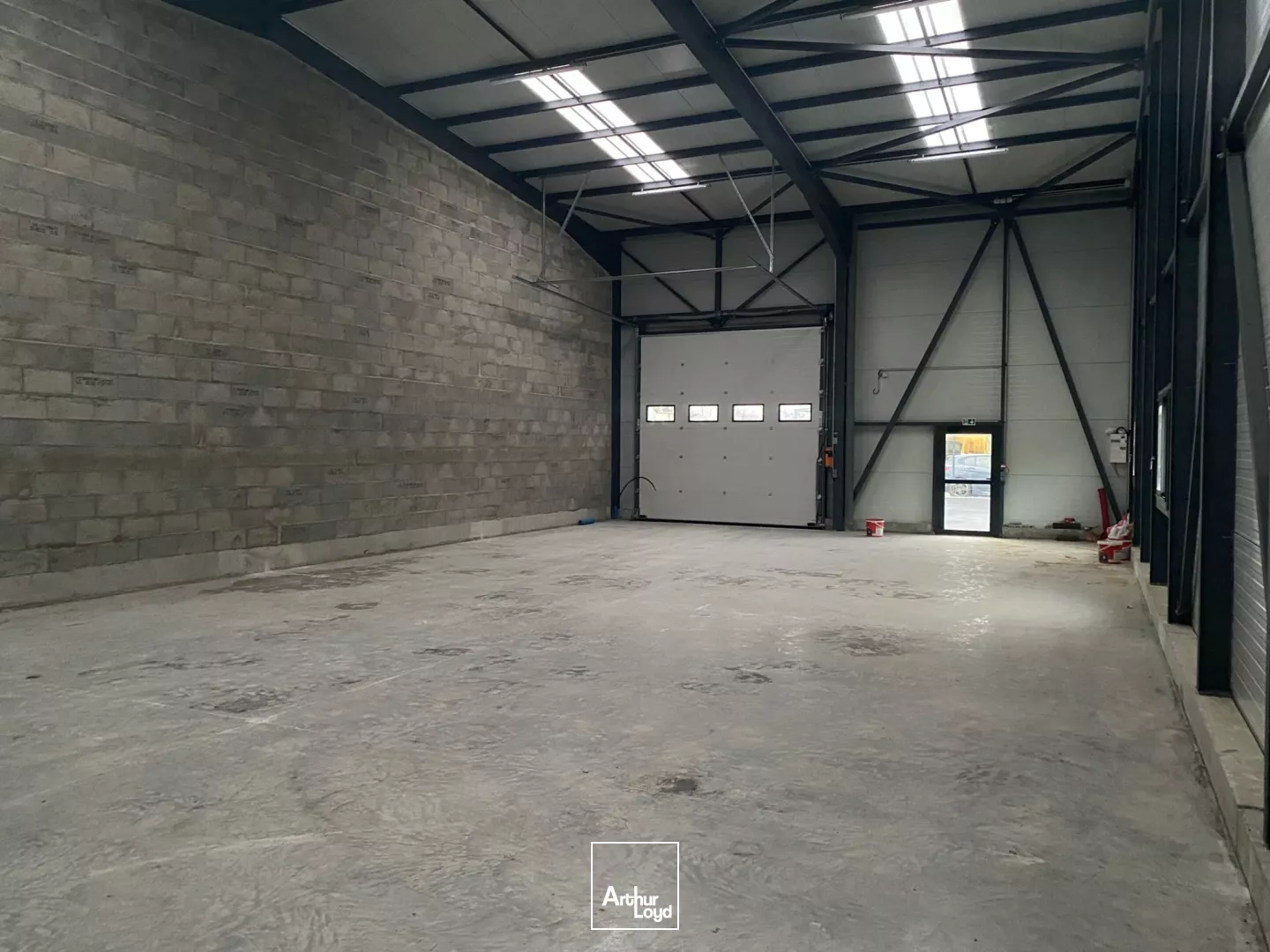 A LOUER LOCAL D'ACTIVITE 198 M² - 29300 QUIMPERLE