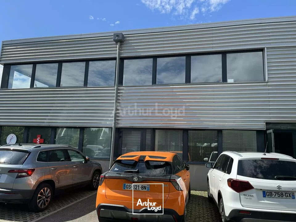 BUREAUX à VENDRE de 187 m²