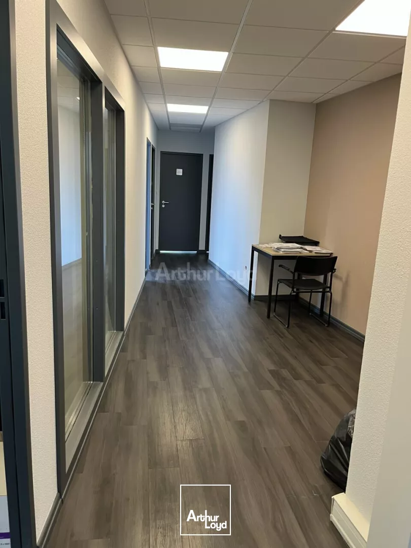 BUREAUX à VENDRE de 187 m²