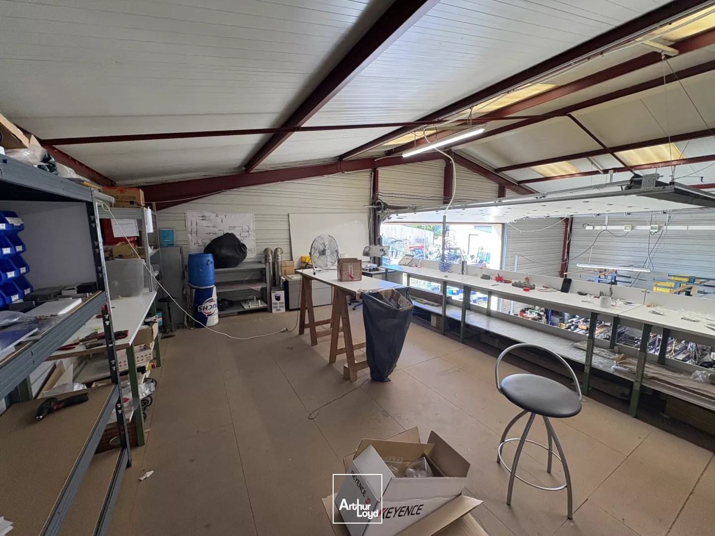 Bâtiment à vendre Marcilly en Villette 270 m2 