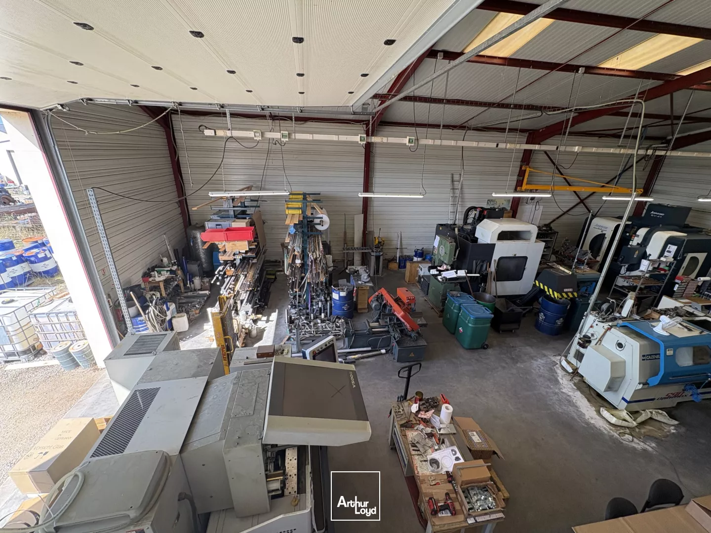 Bâtiment à vendre Marcilly en Villette 270 m2 