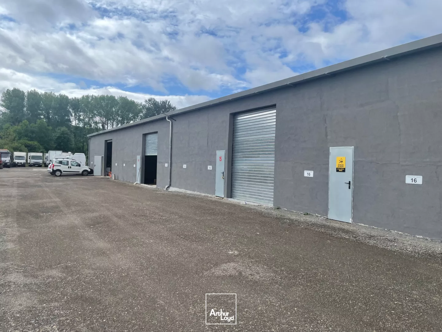 Locaux d'activité à louer à GASNY 27620