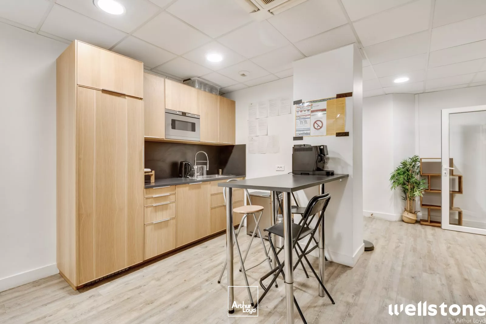 Bureaux à louer à PARIS 75008