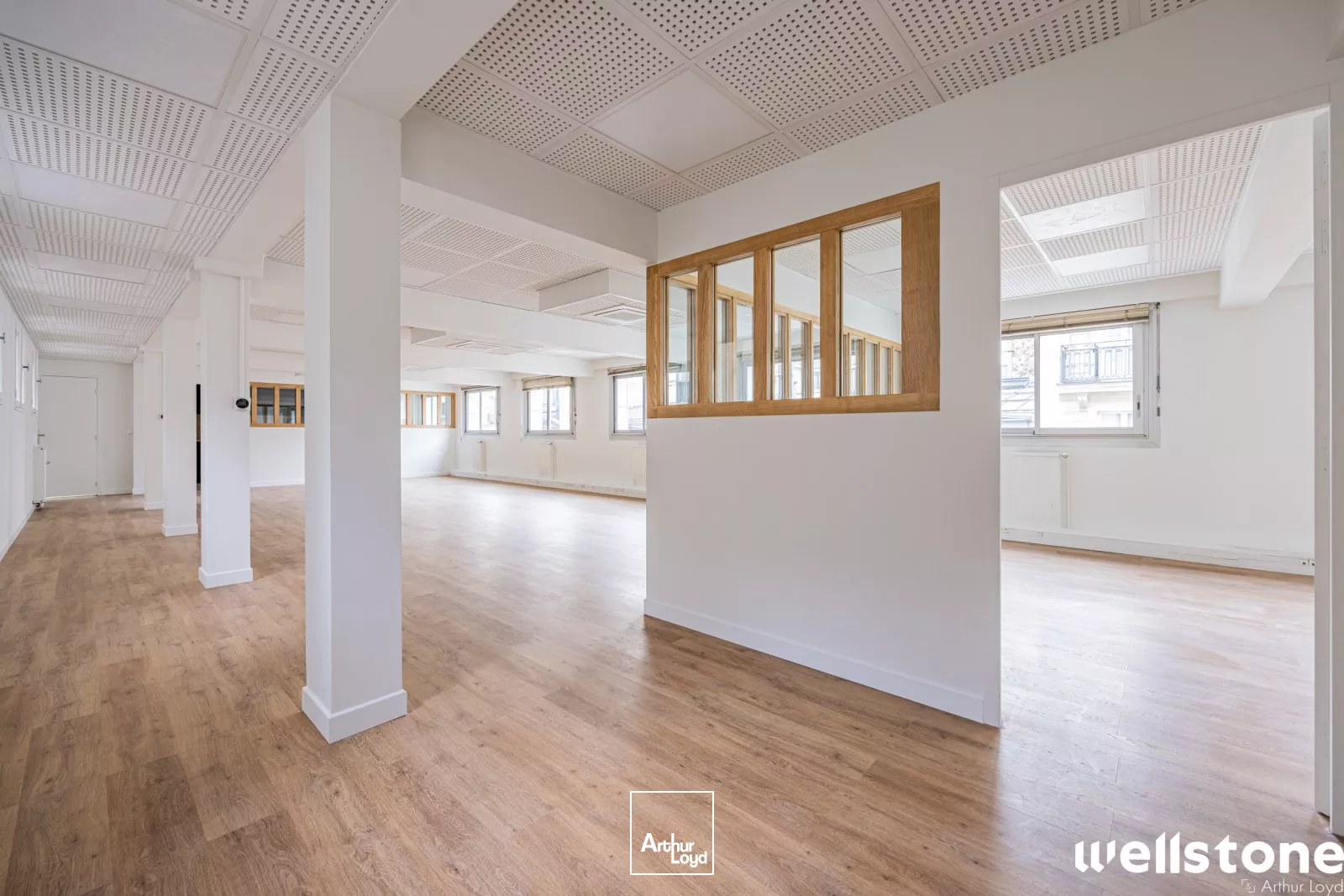 Bureaux à louer à PARIS 75008