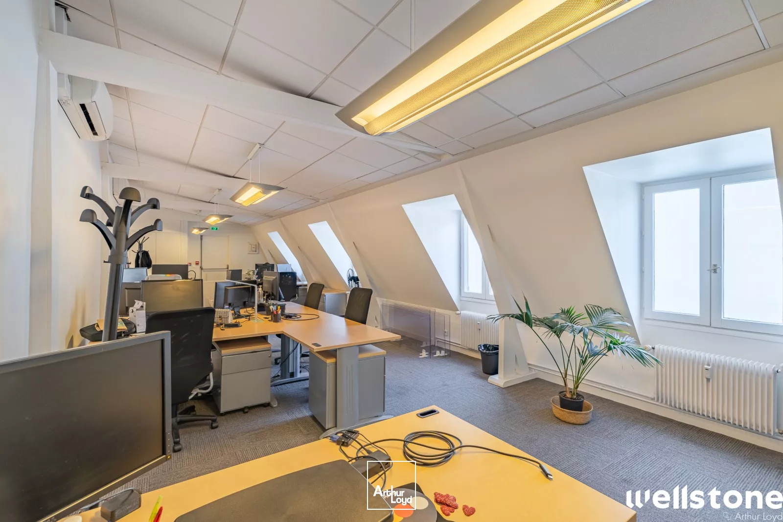 Bureaux à louer à PARIS 75009