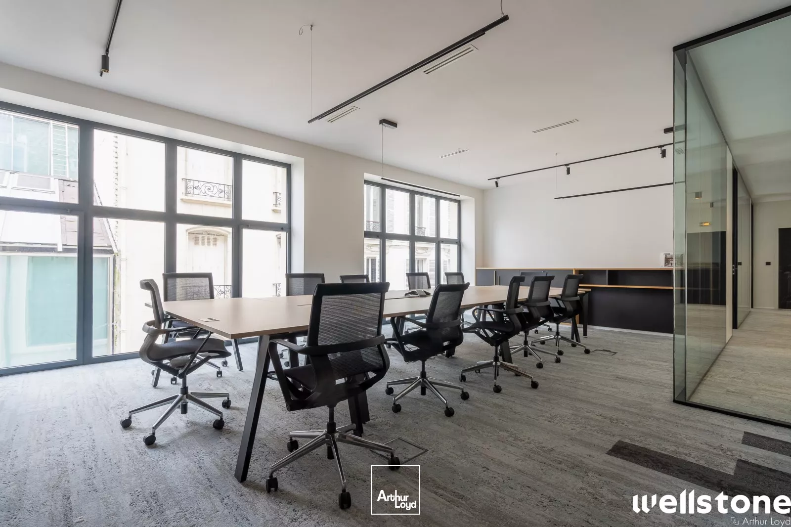 Bureaux à vendre à PARIS 75008