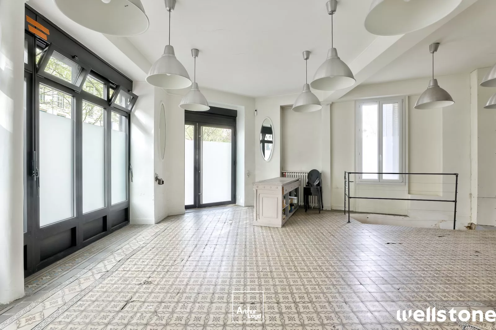 Locaux commerciaux à vendre à PARIS 75018