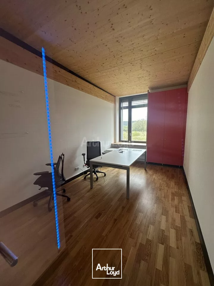 BUREAUX à VENDRE de 504 m²