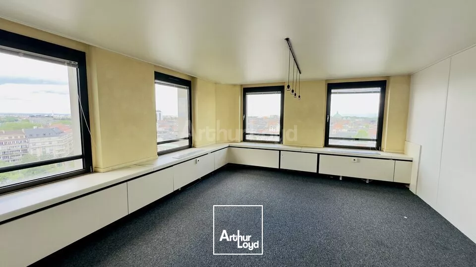 BUREAUX à VENDRE de 512 m²