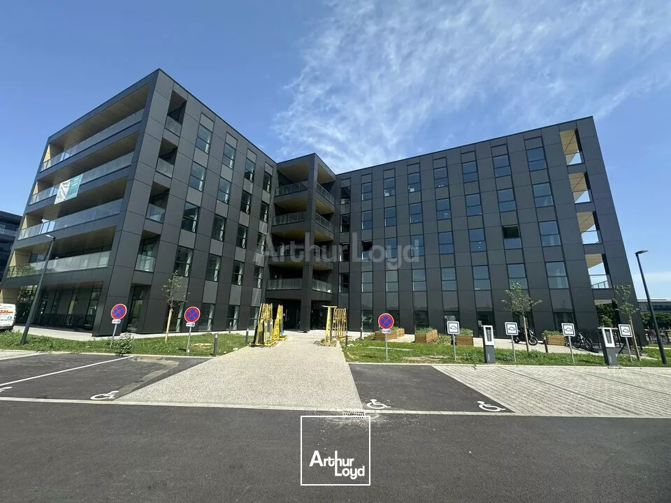 BUREAUX à LOUER de 1655 m²