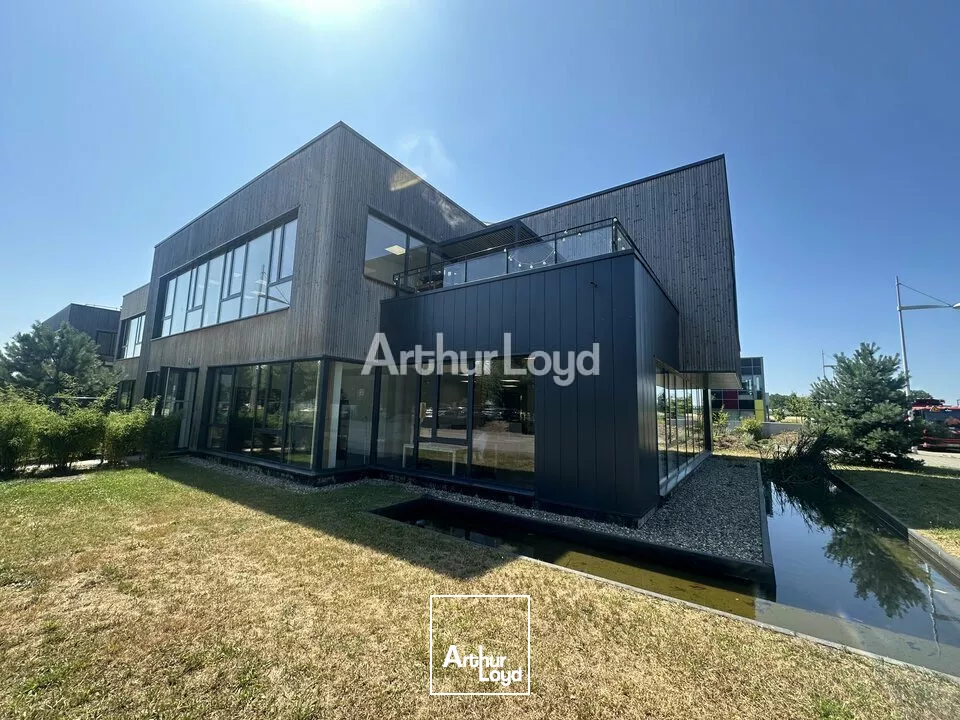 BUREAUX à LOUER de 559 m²