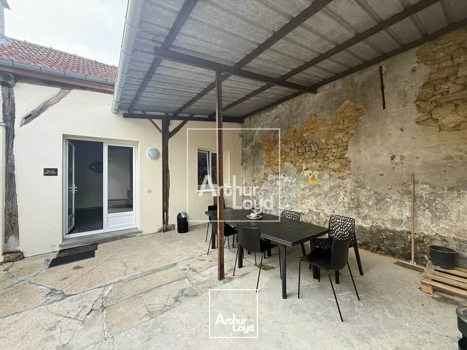 CENTRE-VILLE - LOCATION - ENVIRONNEMENT CALME