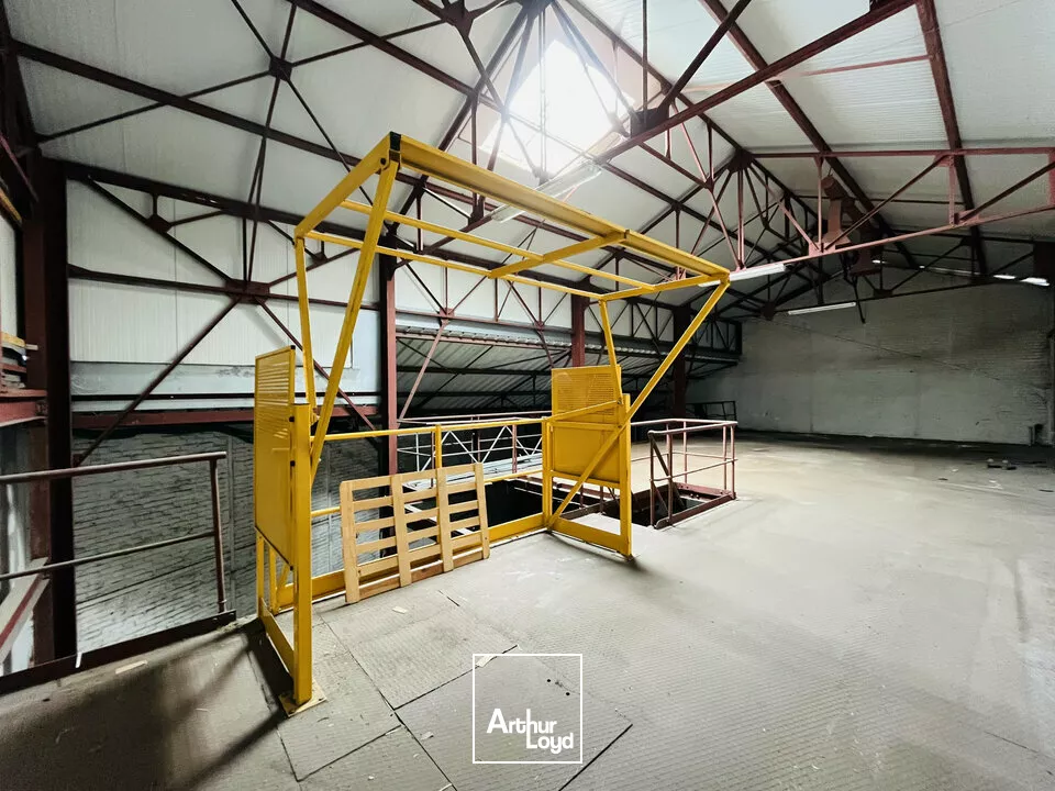 A LOUER - TRÈS BON VISUEL SUR AXE PASSANT - LE HAVRE