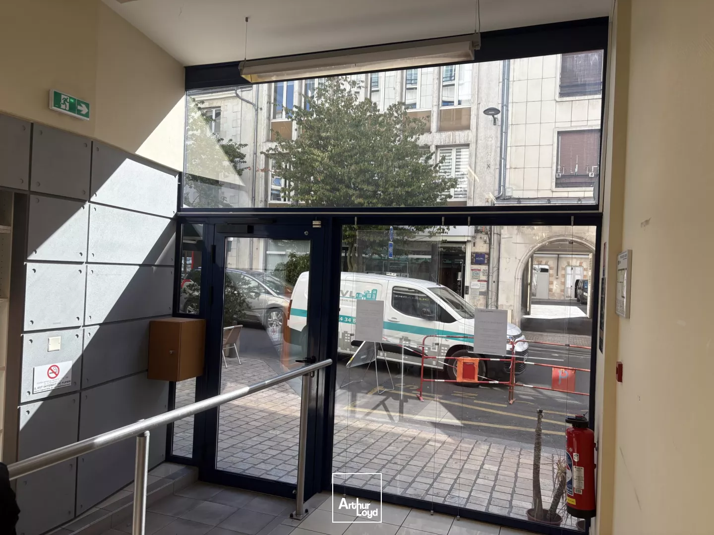 A LOUER - LOCAL COMMERCIAL DE 140 m² - ORLÉANS CENTRE / RUE BANNIER