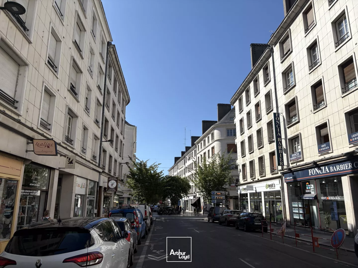 A LOUER - LOCAL COMMERCIAL DE 140 m² - ORLÉANS CENTRE / RUE BANNIER