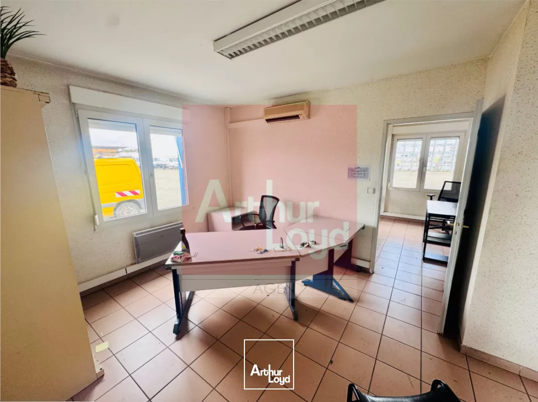 Local d'activité 206.71 m2