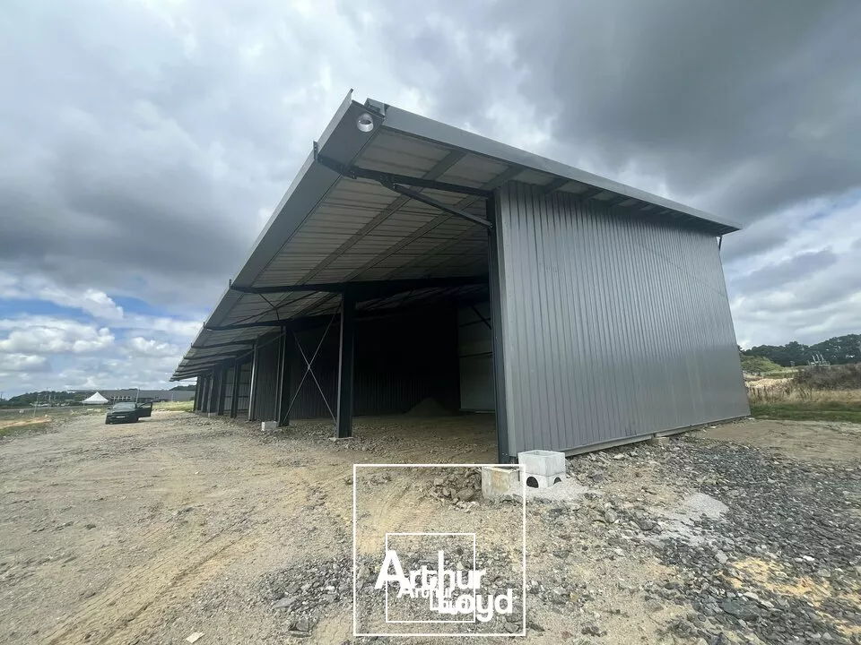 Projet d'Activité ou commerce Divisible sur 3 950 m²  Accès Direct A20 Uzerche