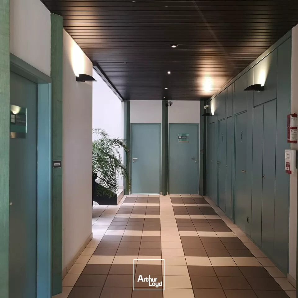 BUREAUX à LOUER de 104 m²