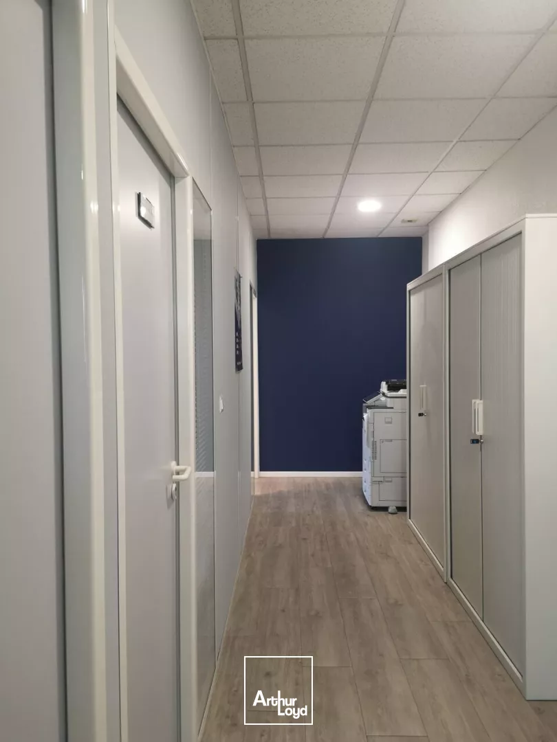 BUREAUX à LOUER de 104 m²