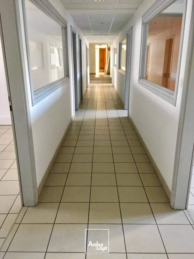 BUREAUX à LOUER de 79.87 m²