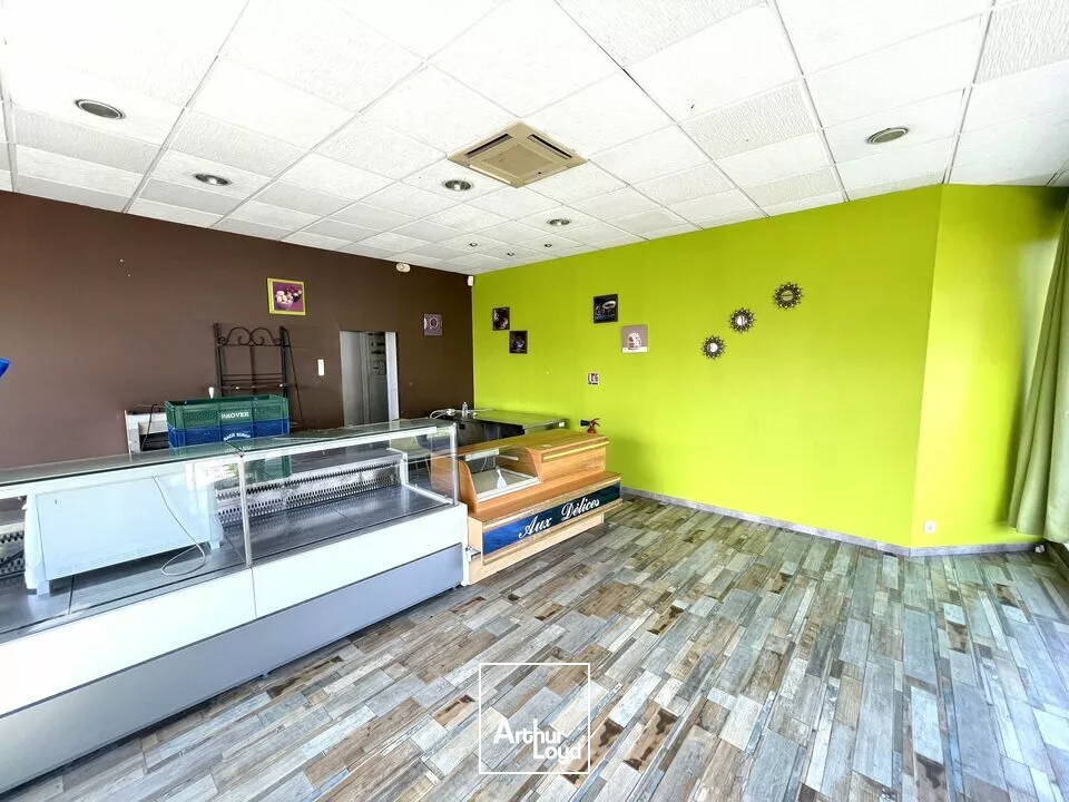 LOCAL COMMERCIAL A LOUER DE 44M² PROCHE FUTUROSCOPE A JAUNAY
