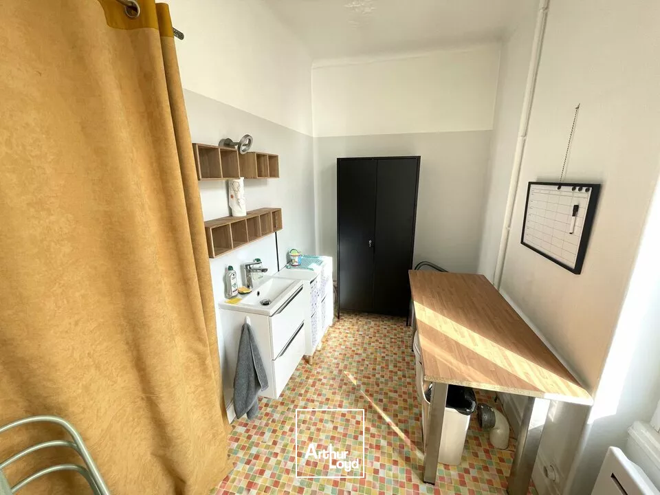 BUREAUX 24M² ENVIRONNEMENT MEDICAL ET PARAMEDICAL A LOUER 