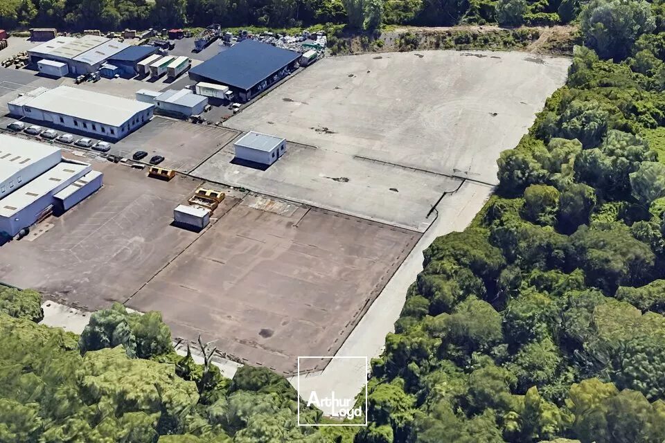 GONFREVILLE L'ORCHER - TERRE PLEIN BÉTON 9 700 M2