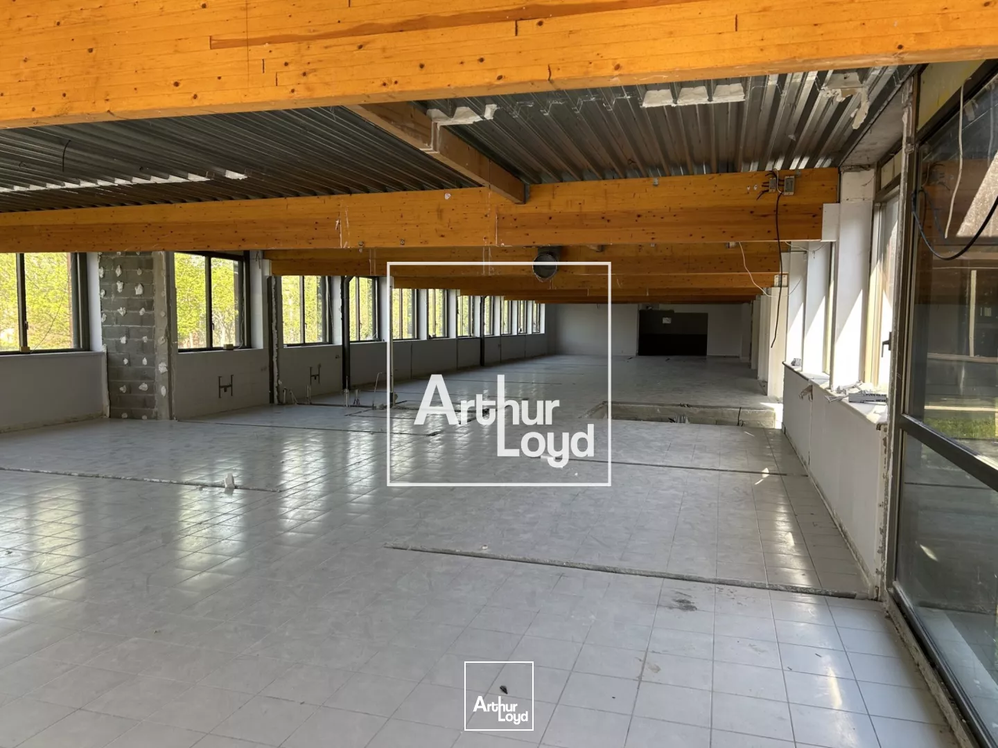 BUREAUX LOCATION 1 108 M² PMR - LABEGE ENOVA
