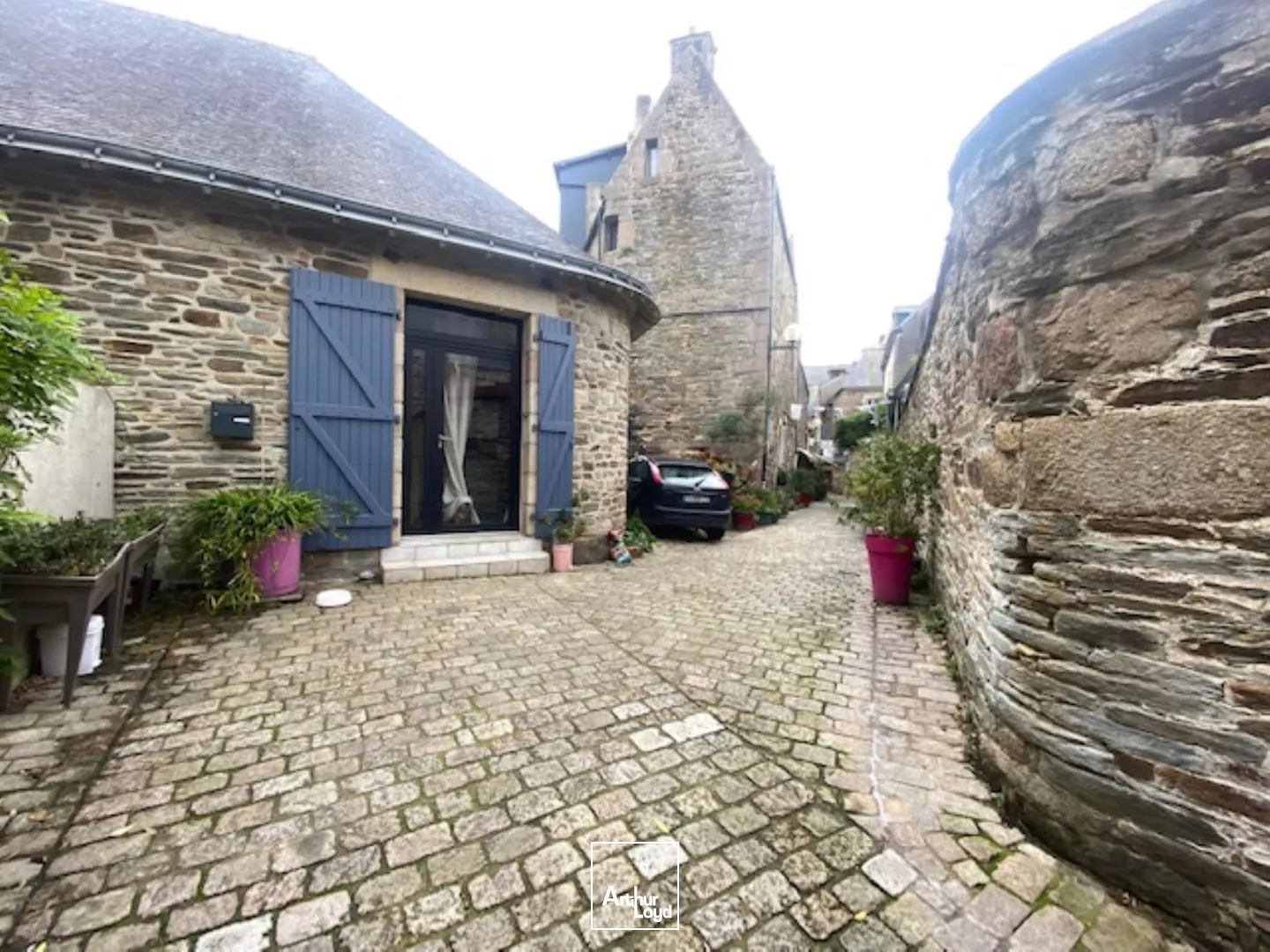 A LOUE PLATEAU DE BUREAUX 207 M² CENTRE VILLE DE LANNION