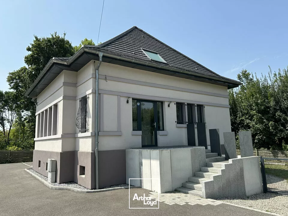 BUREAUX à VENDRE de 218 m²