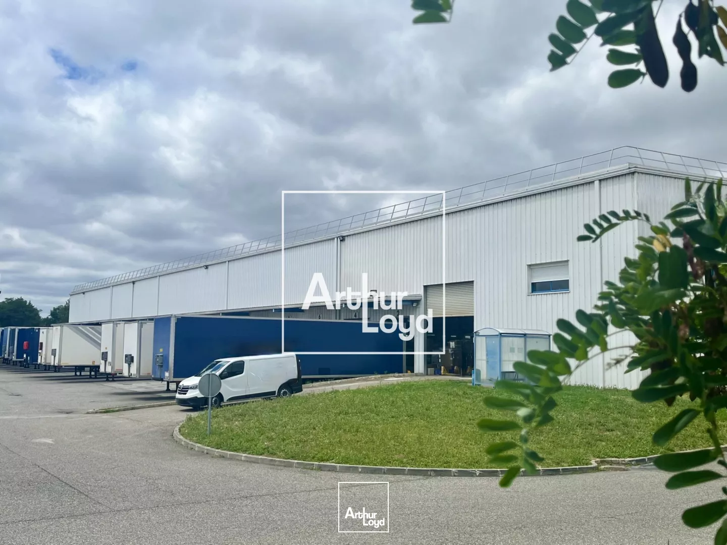 ENTREPÔT A LOUER BRUGUIERES