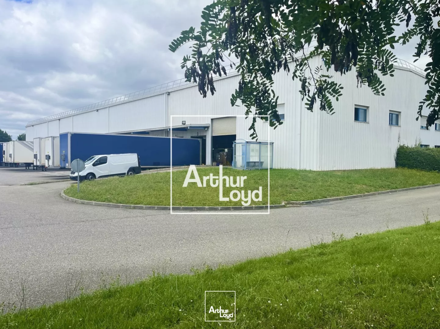 ENTREPÔT A LOUER BRUGUIERES