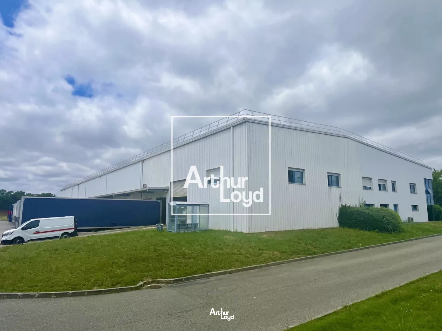 ENTREPÔT A LOUER BRUGUIERES