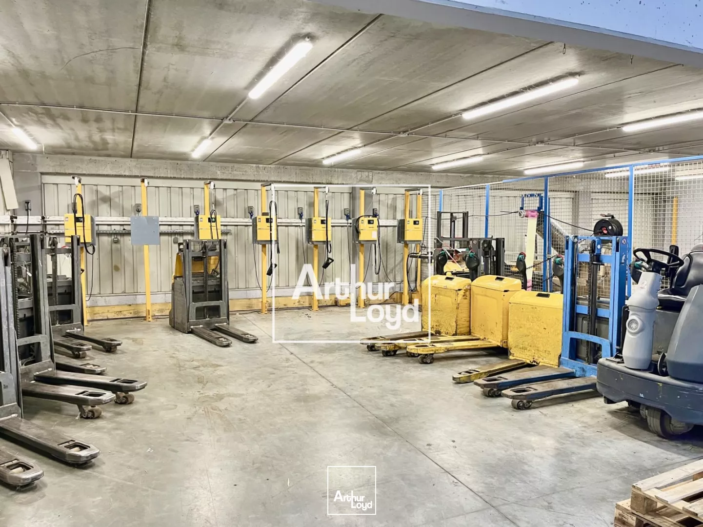 ENTREPÔT A LOUER BRUGUIERES