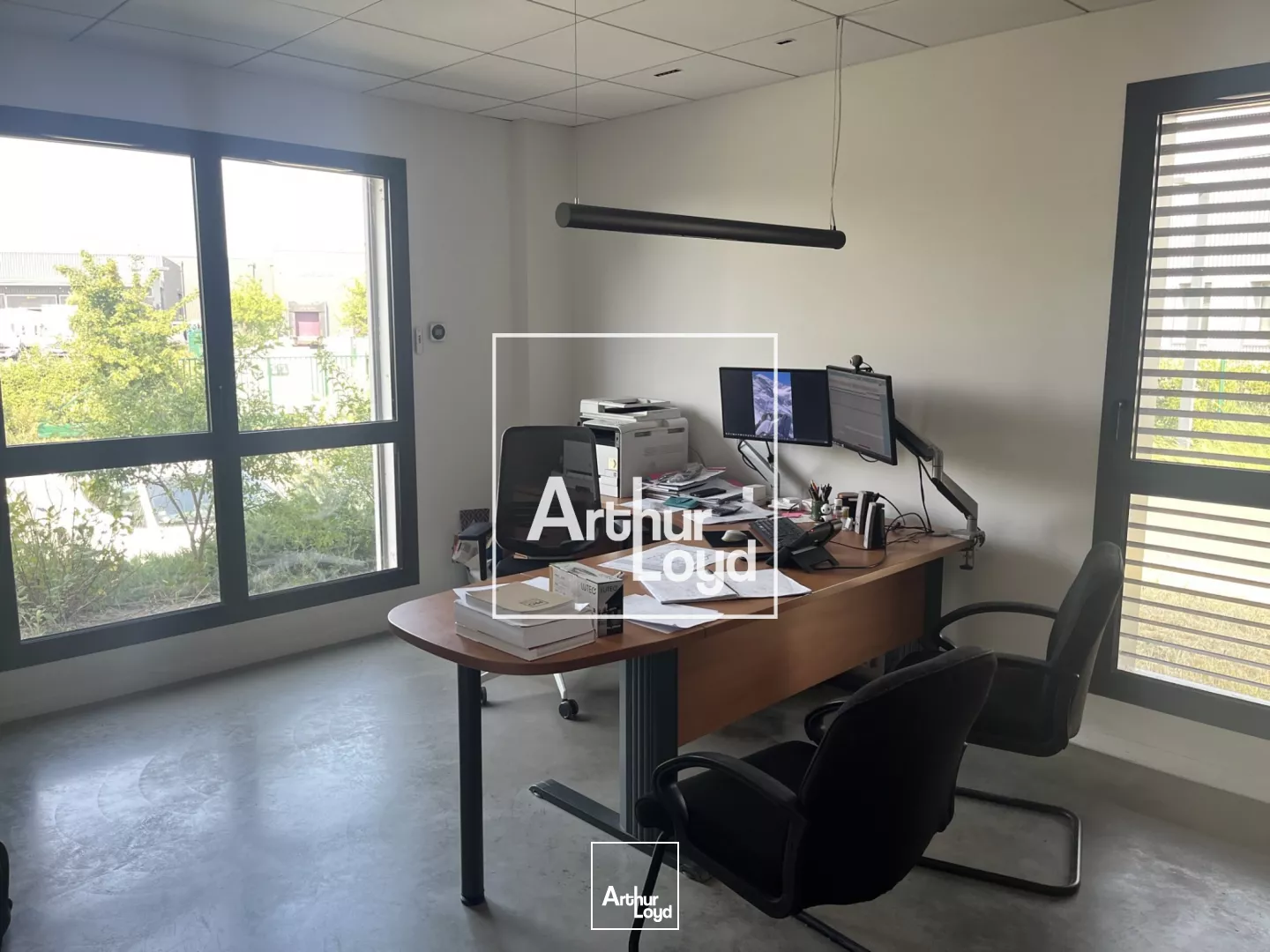 LOCAUX D'ACTIVITÉ À LOUER - TOULOUSE - PROCHE AUTOROUTE