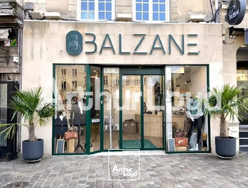 A LOUER - Local commercial 107,87 m² - Quartier Saint-Sauveur, Caen