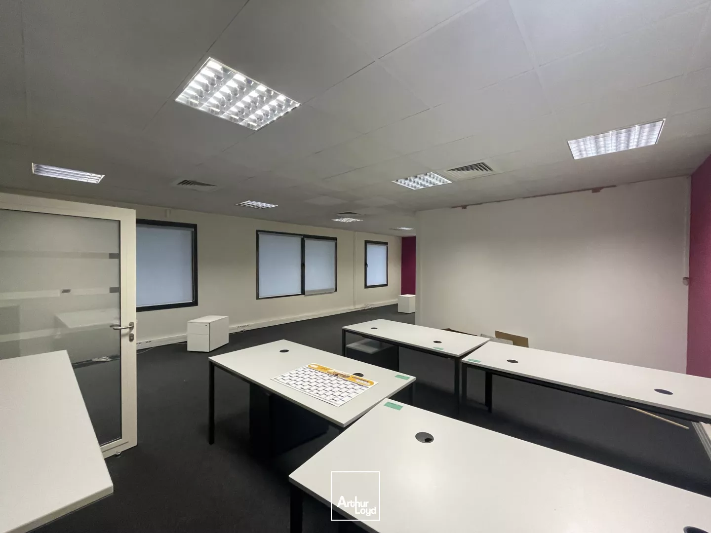 Bureaux à louer à PETIT COURONNE 76650