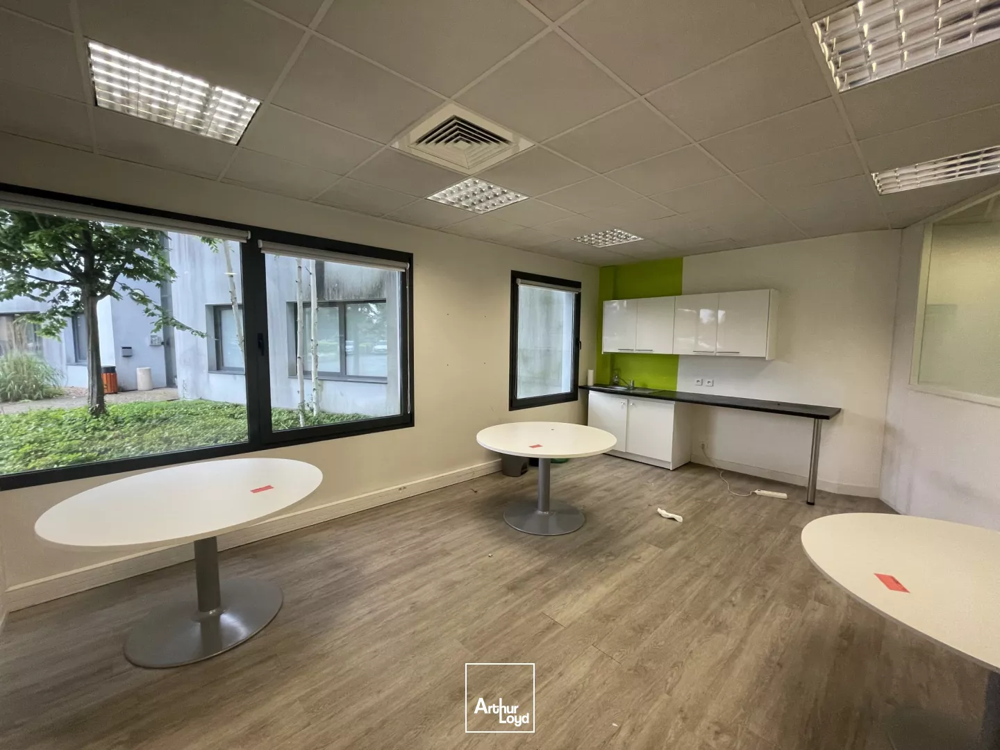 Bureaux à louer à PETIT COURONNE 76650