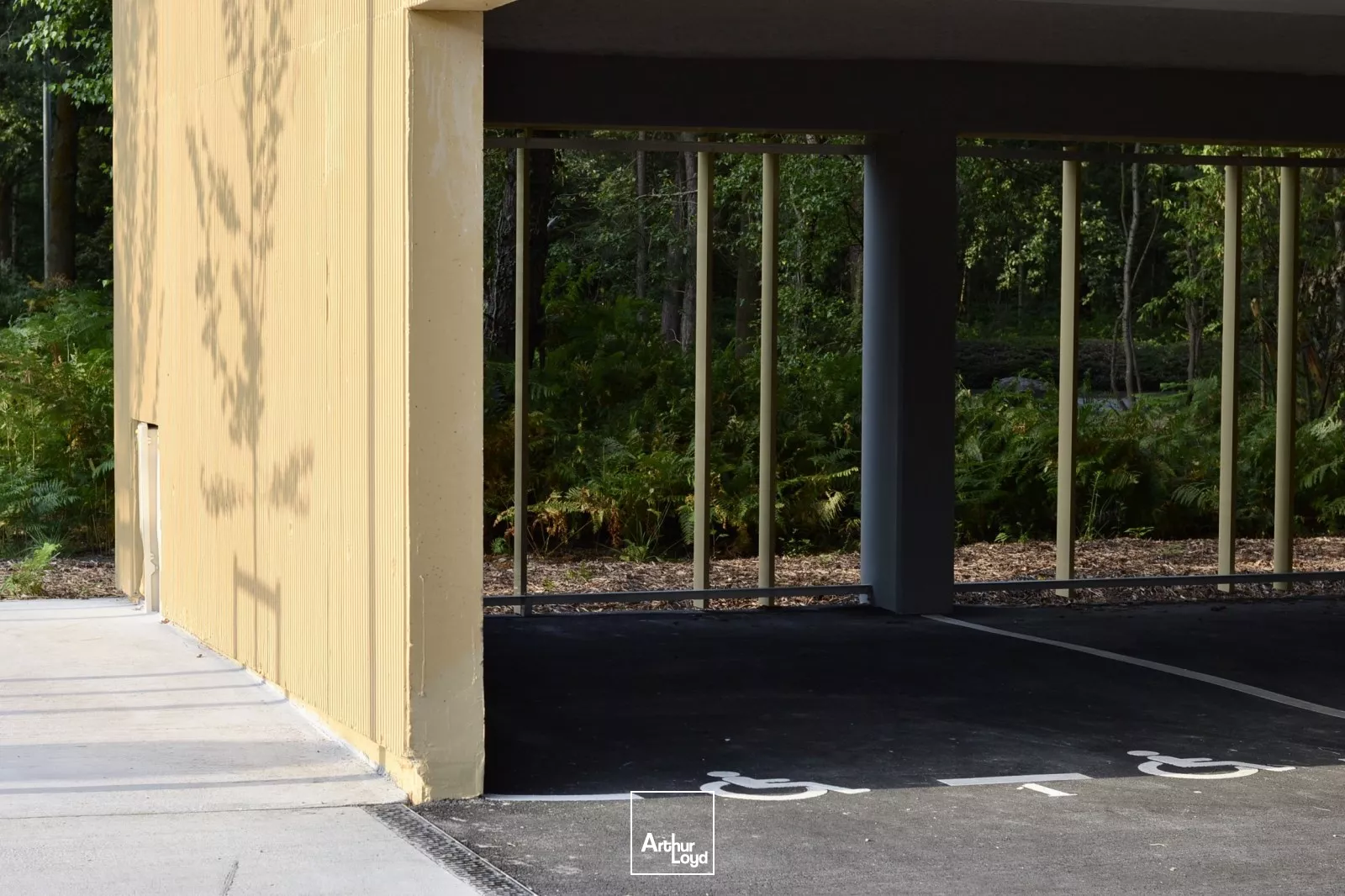 Bureaux à louer à PETIT COURONNE 76650