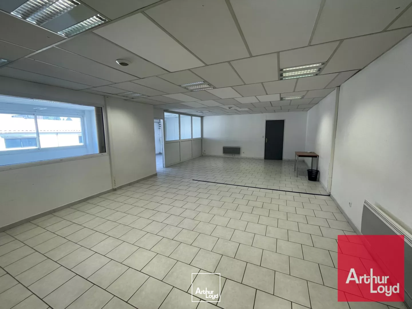 BUREAUX - LOYER ATTRACTIF - MAUGUIO FREJORGUES