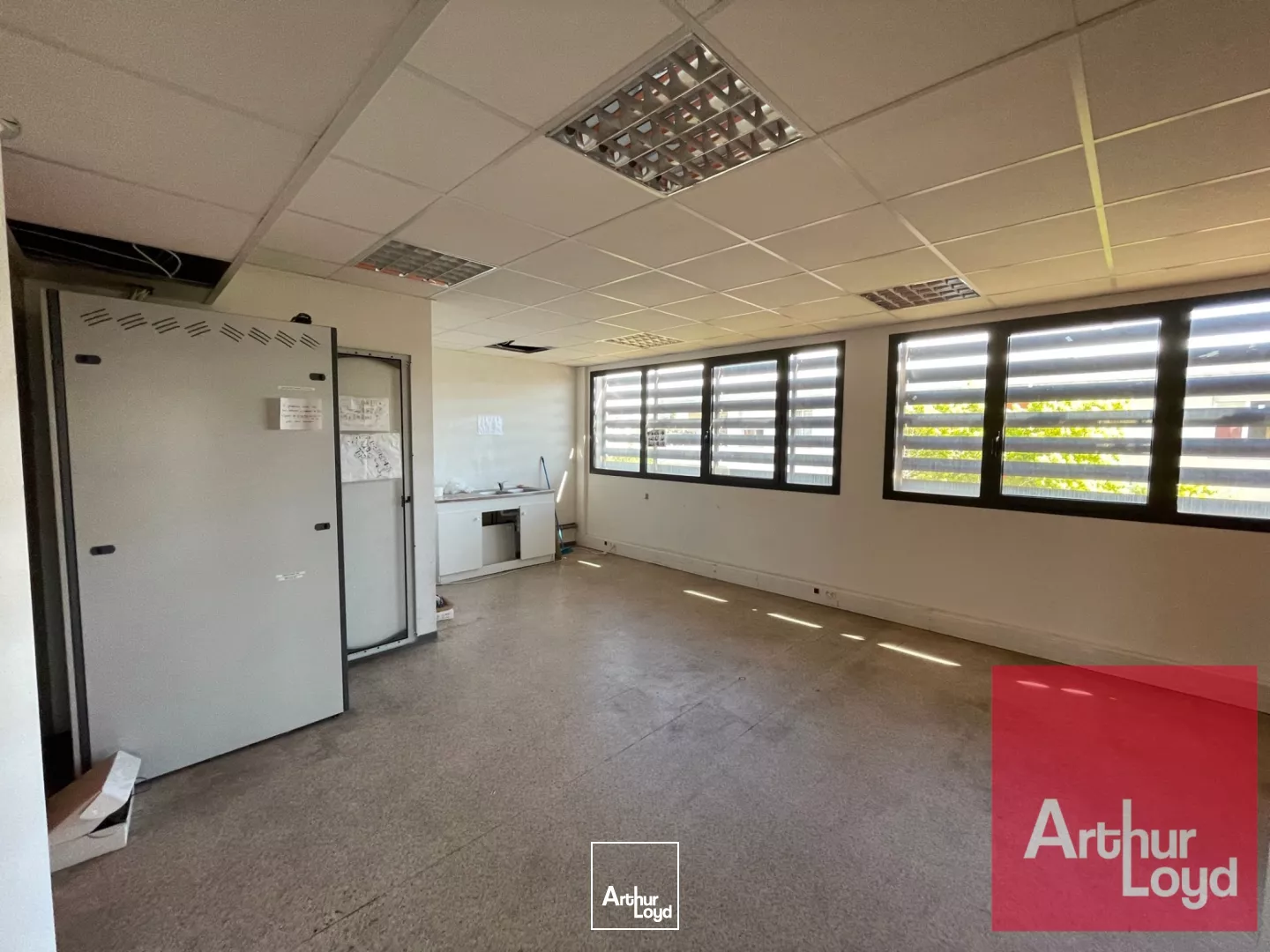 LOCATION BUREAUX PMR - ZFU PARC 2000 MONTPELLIER