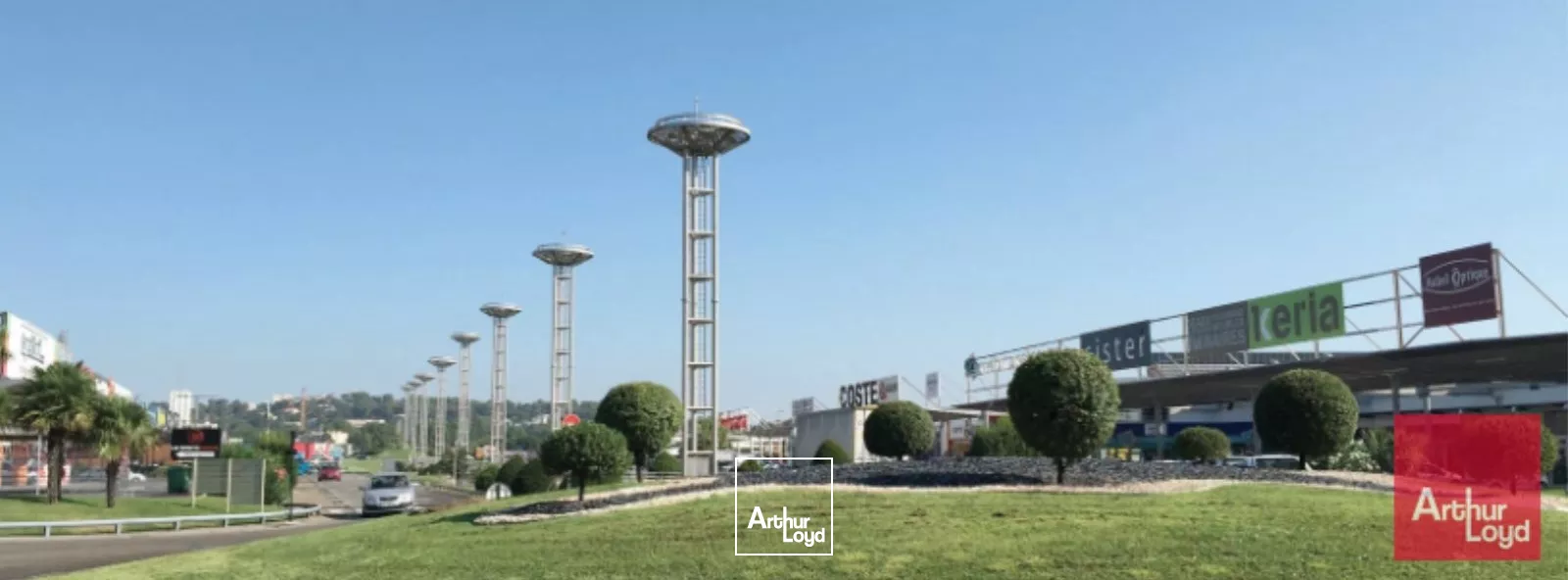 Local Commercial Nîmes : 5 Cellules d'Exception en Zone Stratégique, Accès Parking Aisé